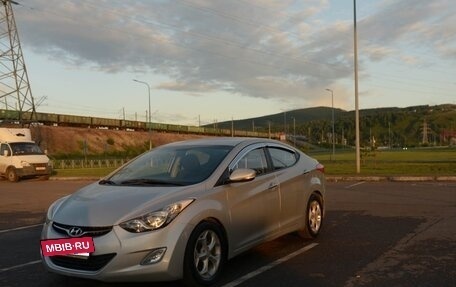 Hyundai Avante, 2011 год, 950 000 рублей, 2 фотография