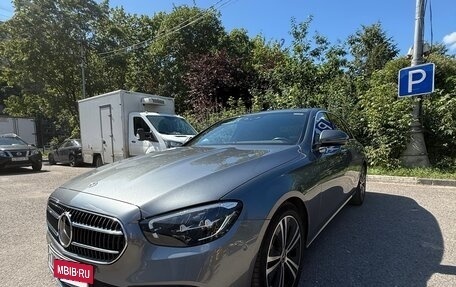 Mercedes-Benz E-Класс, 2021 год, 4 000 000 рублей, 2 фотография