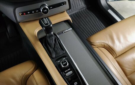 Volvo XC90 II рестайлинг, 2015 год, 2 599 000 рублей, 18 фотография