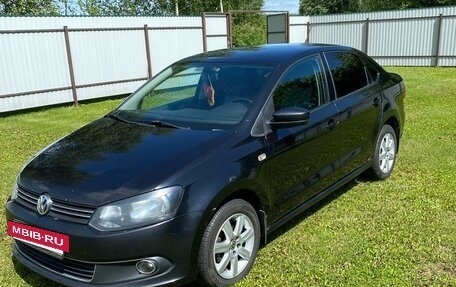 Volkswagen Polo VI (EU Market), 2013 год, 900 000 рублей, 2 фотография