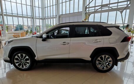 Toyota RAV4, 2021 год, 3 450 000 рублей, 8 фотография