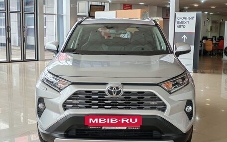 Toyota RAV4, 2021 год, 3 450 000 рублей, 2 фотография
