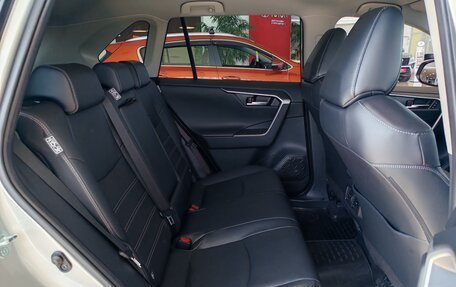 Toyota RAV4, 2021 год, 3 450 000 рублей, 19 фотография