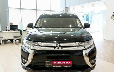 Mitsubishi Outlander III рестайлинг 3, 2016 год, 1 679 000 рублей, 6 фотография
