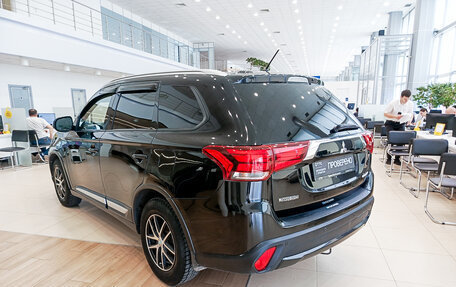 Mitsubishi Outlander III рестайлинг 3, 2016 год, 1 679 000 рублей, 11 фотография