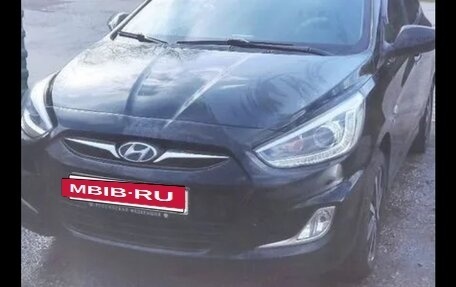 Hyundai Solaris II рестайлинг, 2013 год, 740 000 рублей, 2 фотография