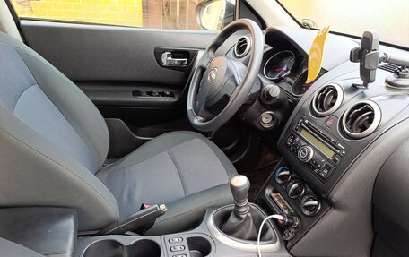 Nissan Qashqai, 2011 год, 845 000 рублей, 2 фотография
