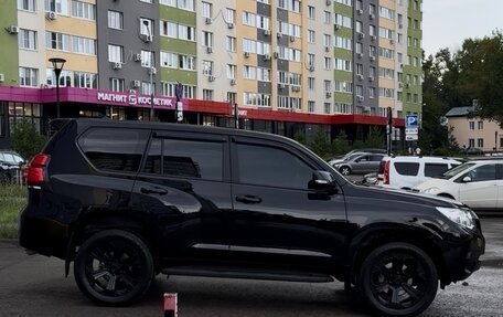 Toyota Land Cruiser Prado 150 рестайлинг 2, 2018 год, 5 000 000 рублей, 5 фотография