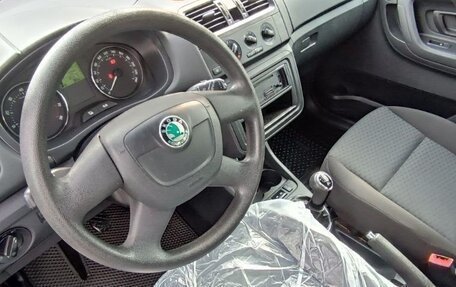 Skoda Fabia II, 2011 год, 715 000 рублей, 6 фотография