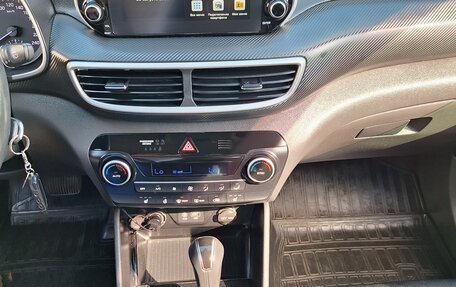 Hyundai Tucson III, 2020 год, 2 350 000 рублей, 10 фотография