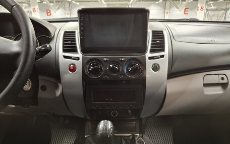 Mitsubishi Pajero Sport II рестайлинг, 2012 год, 1 342 950 рублей, 19 фотография