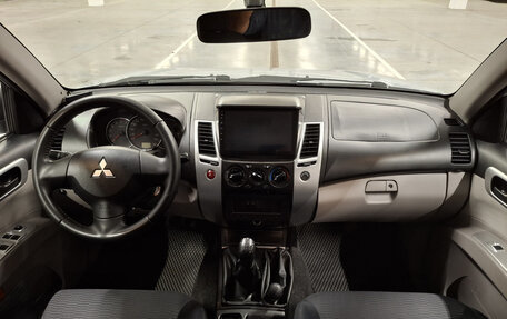 Mitsubishi Pajero Sport II рестайлинг, 2012 год, 1 342 950 рублей, 18 фотография