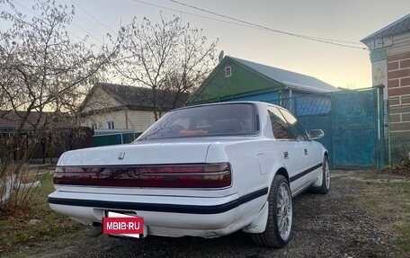 Toyota Cresta, 1989 год, 990 000 рублей, 2 фотография