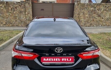 Toyota Camry, 2021 год, 3 350 000 рублей, 4 фотография