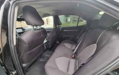 Toyota Camry, 2021 год, 3 350 000 рублей, 7 фотография