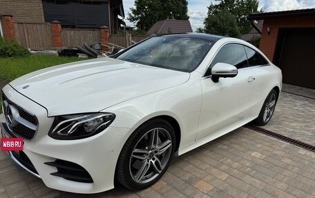 Mercedes-Benz E-Класс, 2019 год, 4 600 000 рублей, 2 фотография