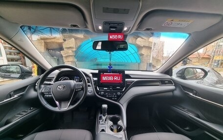 Toyota Camry, 2021 год, 3 350 000 рублей, 5 фотография