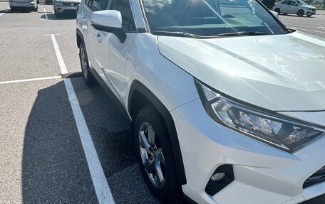 Toyota RAV4, 2020 год, 3 750 000 рублей, 3 фотография