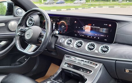 Mercedes-Benz E-Класс, 2020 год, 3 490 000 рублей, 19 фотография