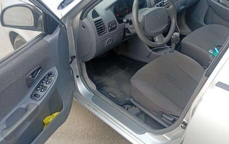 Hyundai Accent II, 2004 год, 300 000 рублей, 5 фотография