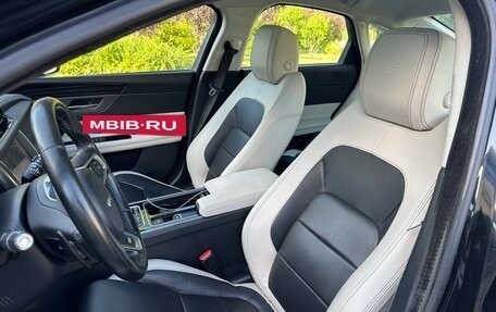 Jaguar XF II, 2016 год, 2 390 000 рублей, 12 фотография