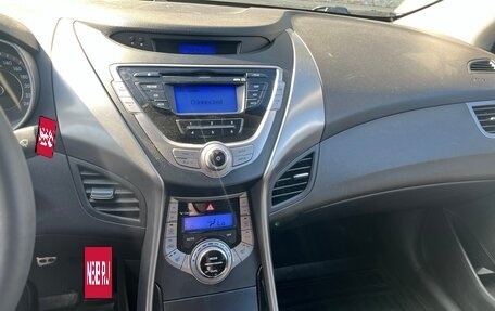 Hyundai Elantra V, 2013 год, 900 000 рублей, 15 фотография