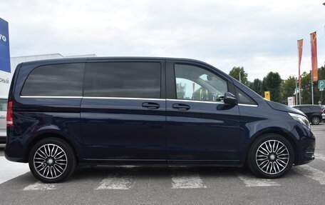 Mercedes-Benz V-Класс, 2017 год, 3 550 000 рублей, 10 фотография