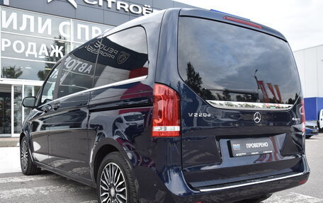 Mercedes-Benz V-Класс, 2017 год, 3 550 000 рублей, 5 фотография