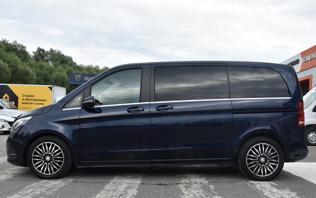 Mercedes-Benz V-Класс, 2017 год, 3 550 000 рублей, 4 фотография
