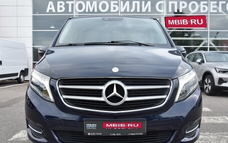 Mercedes-Benz V-Класс, 2017 год, 3 550 000 рублей, 2 фотография