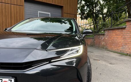 Toyota Camry, 2024 год, 3 500 000 рублей, 2 фотография