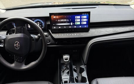 Toyota Camry, 2024 год, 3 500 000 рублей, 10 фотография