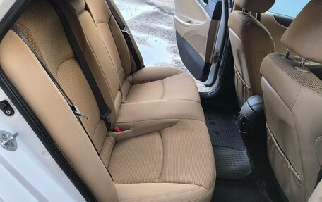 Hyundai Sonata VI, 2010 год, 1 350 000 рублей, 5 фотография