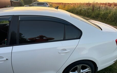 Volkswagen Jetta VI, 2013 год, 1 130 000 рублей, 4 фотография