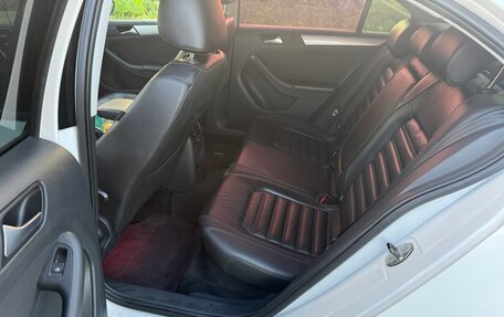 Volkswagen Jetta VI, 2013 год, 1 130 000 рублей, 27 фотография