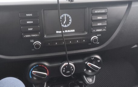 KIA Rio IV, 2017 год, 1 200 000 рублей, 4 фотография