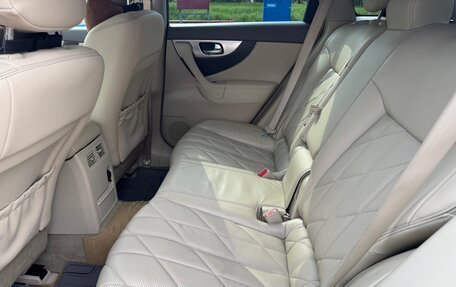 Infiniti FX II, 2010 год, 2 499 999 рублей, 25 фотография