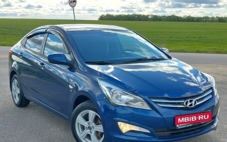 Hyundai Solaris II рестайлинг, 2016 год, 1 100 000 рублей, 3 фотография