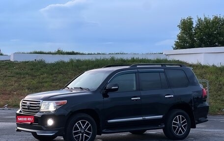 Toyota Land Cruiser 200, 2014 год, 3 500 000 рублей, 6 фотография