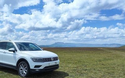 Volkswagen Tiguan II, 2019 год, 2 250 000 рублей, 1 фотография