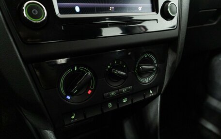 Skoda Rapid I, 2018 год, 1 299 700 рублей, 16 фотография
