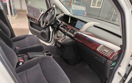 Honda Elysion I, 2006 год, 600 000 рублей, 16 фотография