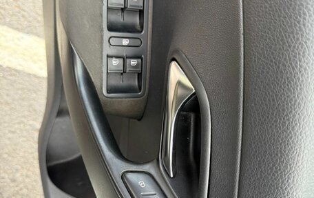 Volkswagen Polo VI (EU Market), 2011 год, 685 000 рублей, 2 фотография