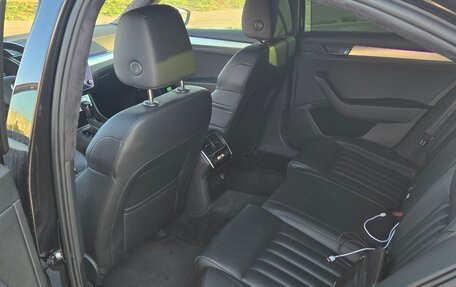 Skoda Superb III рестайлинг, 2019 год, 2 750 000 рублей, 20 фотография