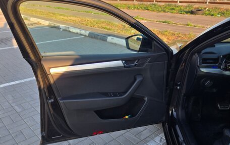 Skoda Superb III рестайлинг, 2019 год, 2 750 000 рублей, 18 фотография