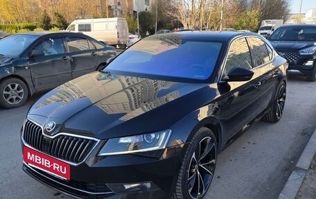 Skoda Superb III рестайлинг, 2019 год, 2 750 000 рублей, 12 фотография