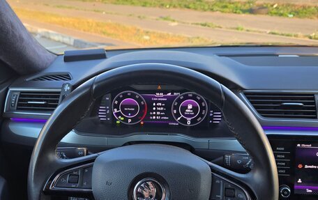 Skoda Superb III рестайлинг, 2019 год, 2 750 000 рублей, 23 фотография