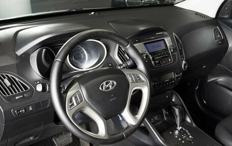 Hyundai ix35 I рестайлинг, 2012 год, 999 000 рублей, 3 фотография
