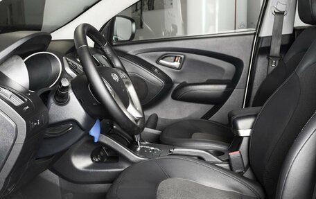 Hyundai ix35 I рестайлинг, 2012 год, 999 000 рублей, 11 фотография