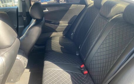 Hyundai Sonata VI, 2011 год, 890 000 рублей, 41 фотография